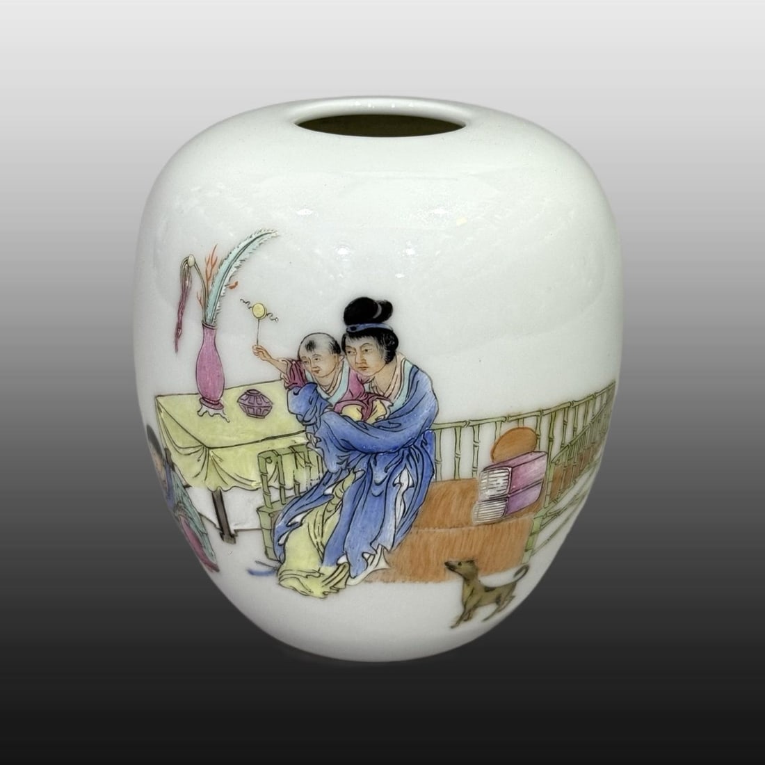 A Exquisite Famille-Rose Figures Pattern Water Pot: A Exquisite Famille-Rose Figures Pattern Water Pot,Republic of China,With Mark,Size:3.7in 粉彩人物纹水盂,民国,带款