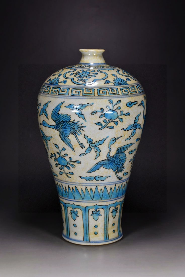 A Exquisite Peacock Blue Glazed Crane Pattern Vase - 3