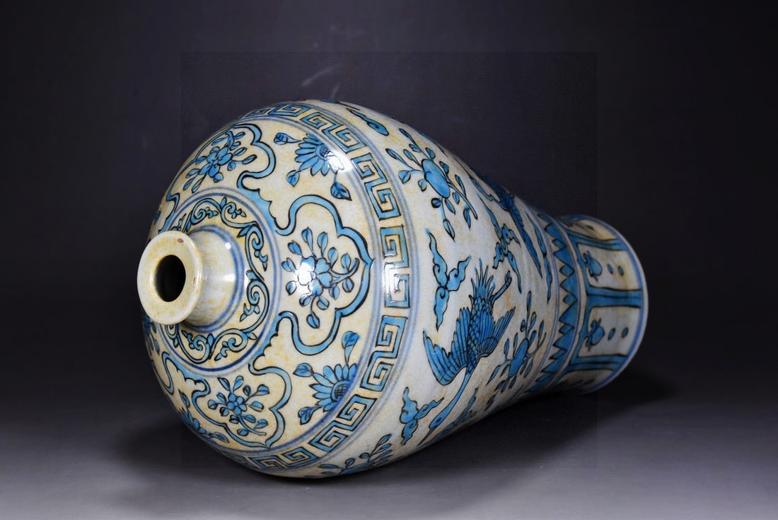 A Exquisite Peacock Blue Glazed Crane Pattern Vase - 7