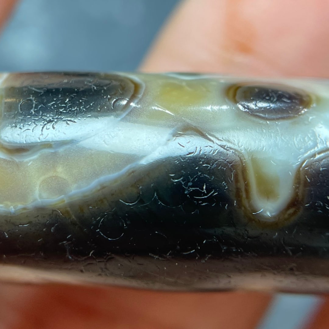 A Exquisite Nine Eye Dzi bead - 7
