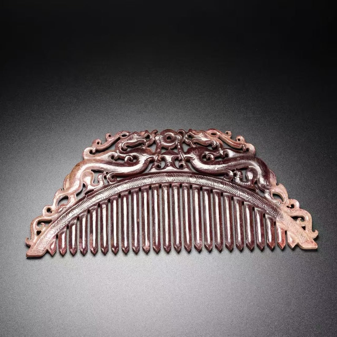 A Exquisite Hotan Jade Dragon Pattern Comb: A Exquisite Hotan Jade Dragon Pattern Comb,Qing Dynasty, China,Size:7.5inx0.2inx3.2in(Single),Weight:330g(Pair)