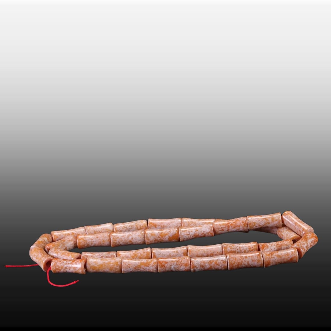 A Exquisite Gaogu Jade Necklace: A Exquisite Gaogu Jade Necklace,Ancient Time, China,Size:0.7inx0.3in,Weight:74g 高古玉链子,远古时期