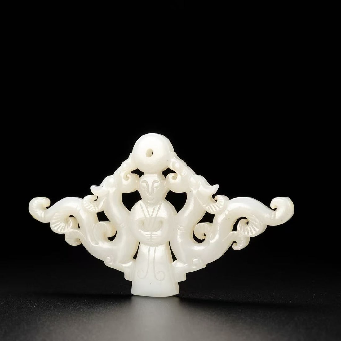 A Exquisite Hotan Jade Dragon Pattern Bi - 7
