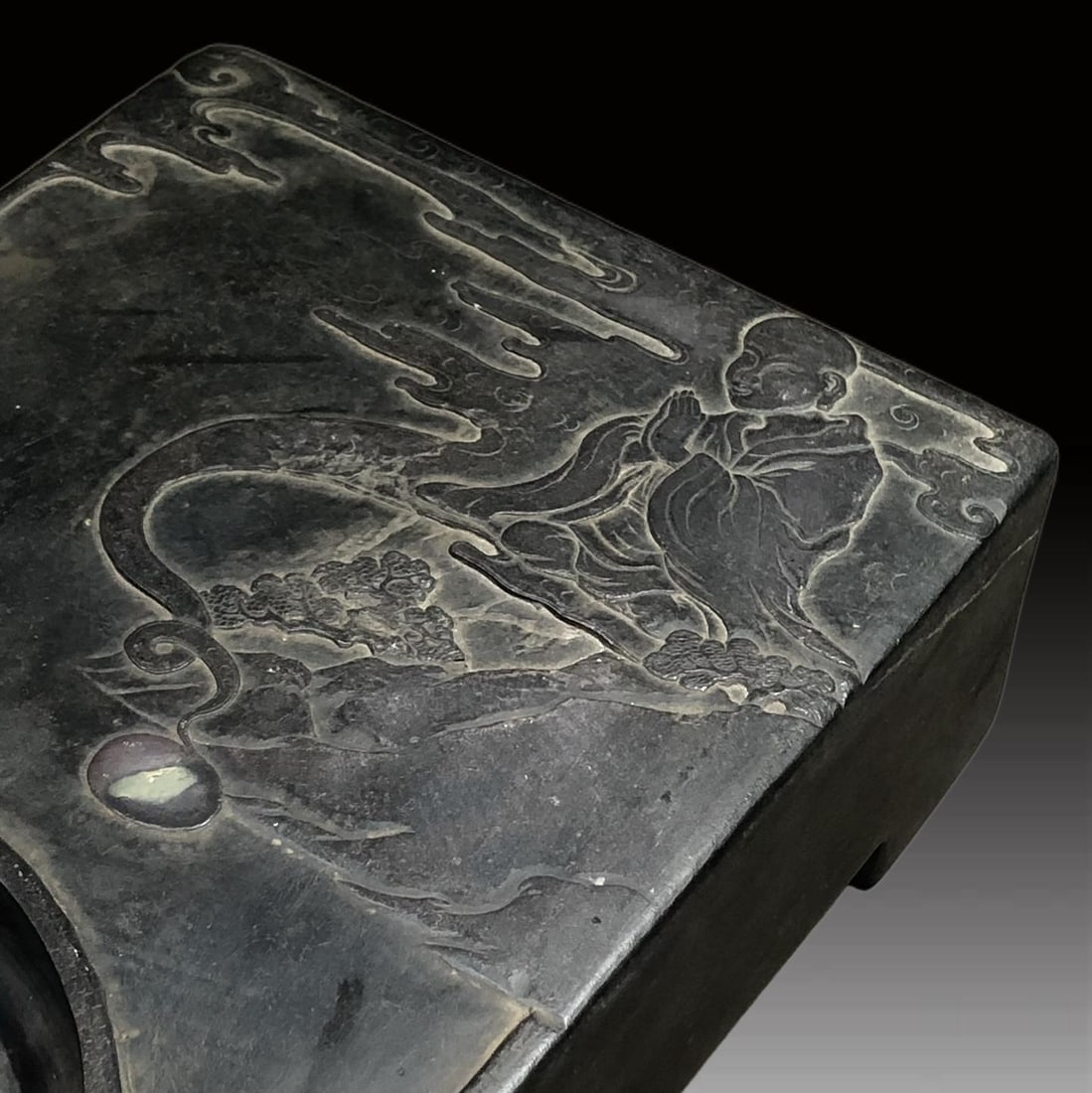 A Exquisite Auspicious Cloud and Arhat Pattern Inkstone - 2