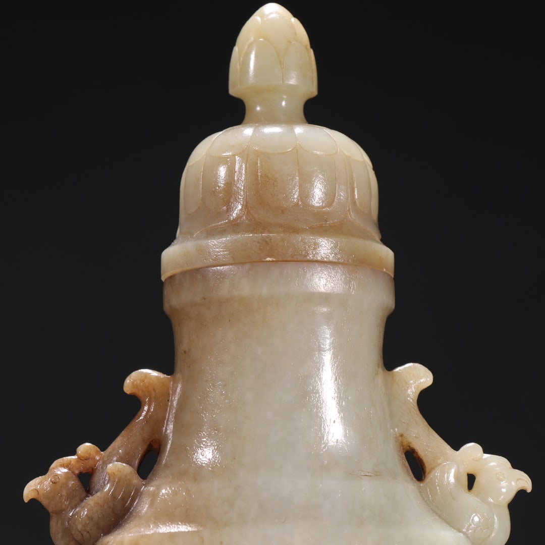 A Exquisite Hotan Jade Auspicious Beast Pattern Vase - 2