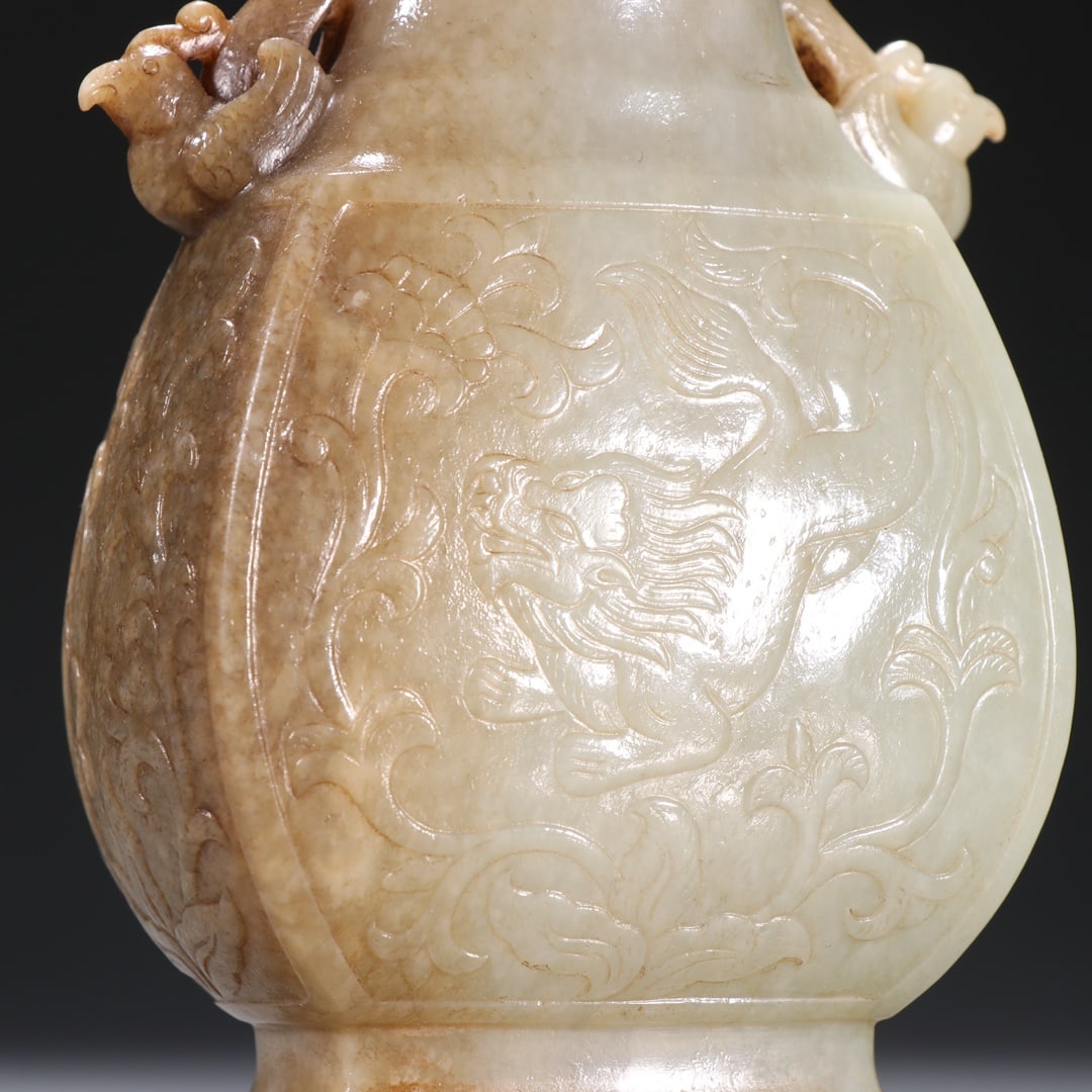 A Exquisite Hotan Jade Auspicious Beast Pattern Vase - 3