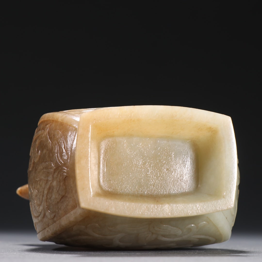 A Exquisite Hotan Jade Auspicious Beast Pattern Vase - 9