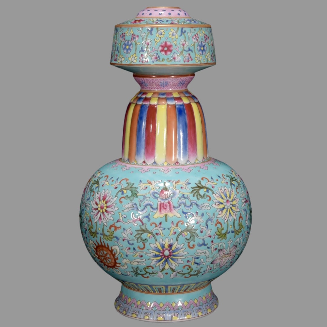 A Exquisite Famille-Rose Lotus Pattern Vase: A Exquisite Famille-Rose Lotus Pattern Vase,Qing Dynasty, China,Qianlong Six-character Mark,Size:11.4inx6.3in