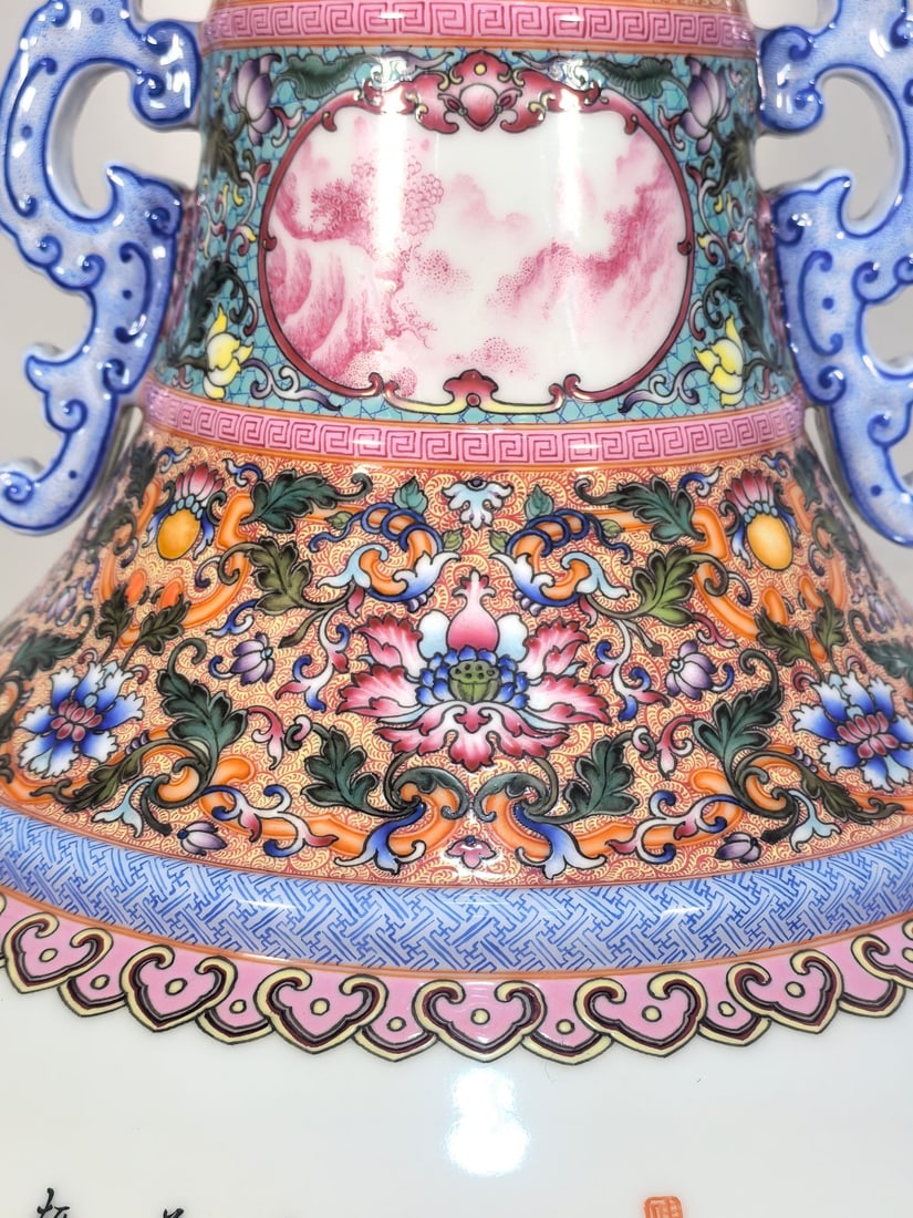 A Exquisite Enamel Figures Pattern Double-Ears Vase - 6