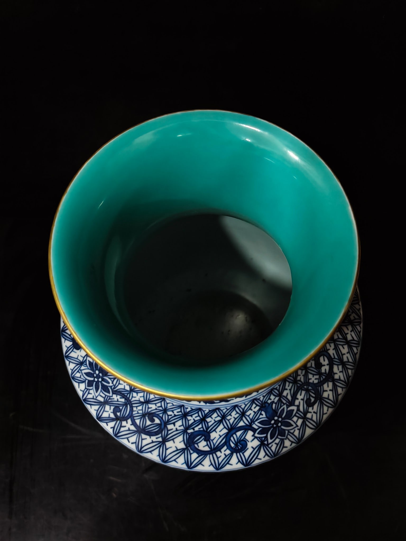 A Exquisite Enamel Flower Pattern Vase - 4