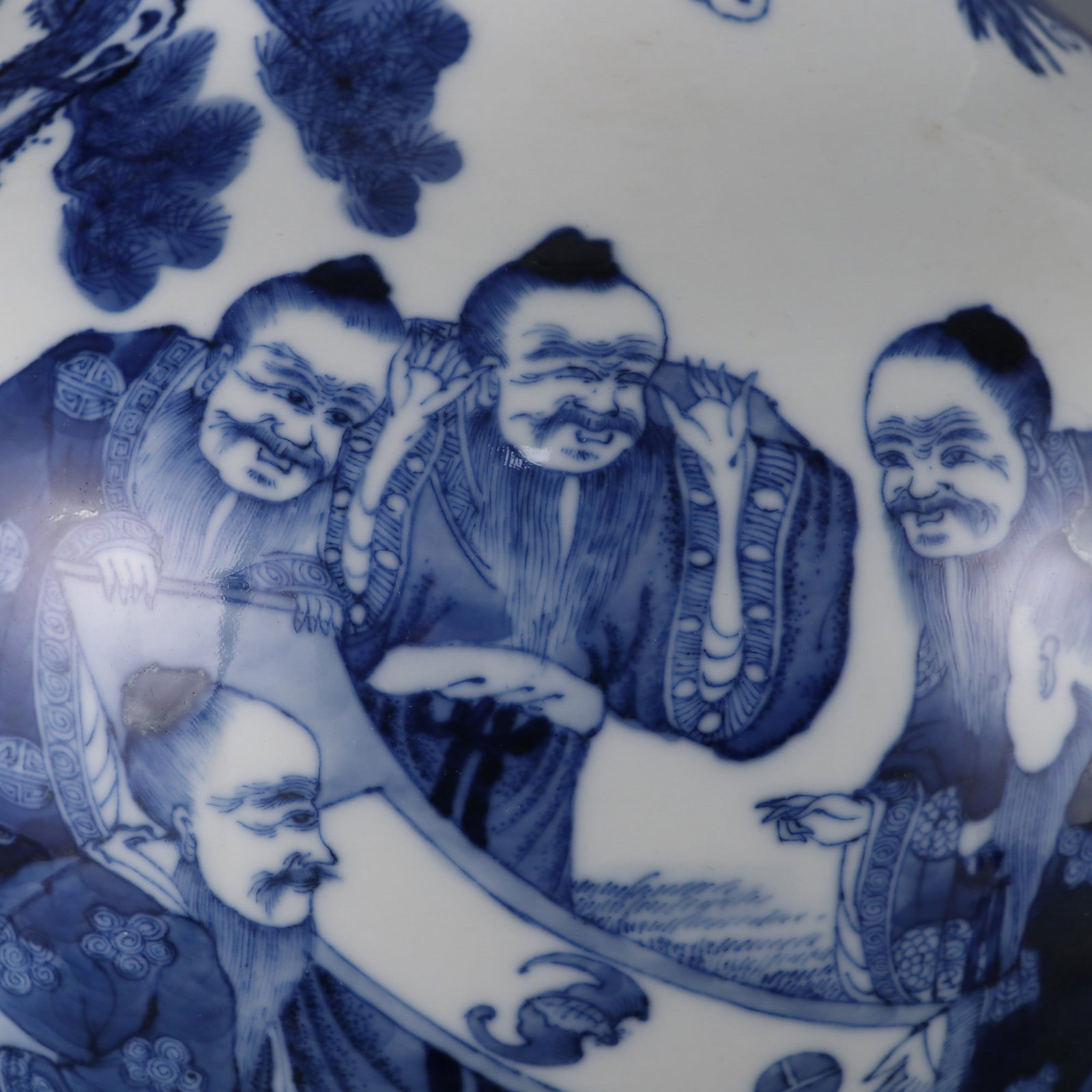 A Exquisite Blue and White Figures Pattern Vase - 6