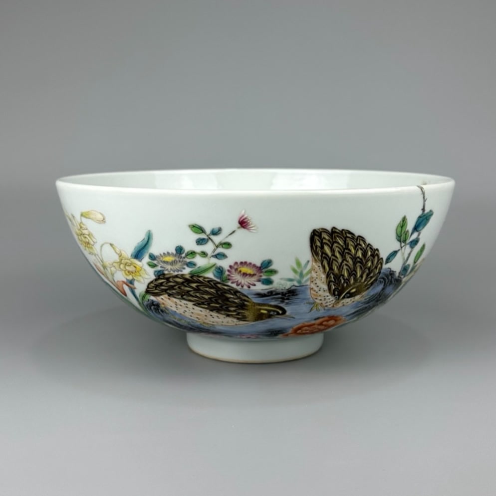 Famille-Rose Flower and Bird Pattern Bowl: Famille-Rose Flower and Bird Pattern Bowl,Qing Dynasty, China,Yongzheng Six-character Mark,Size:3.8inx8.5in