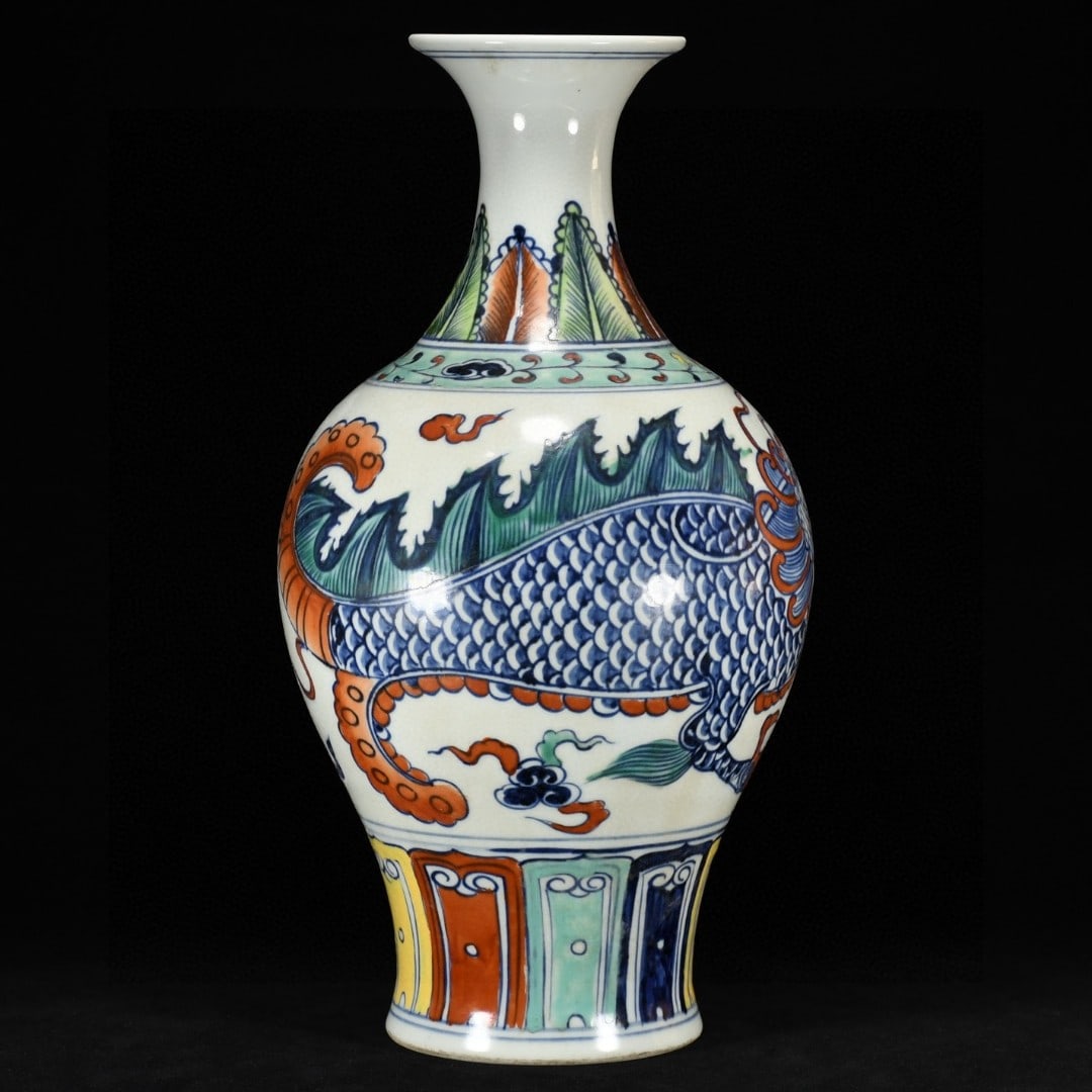 A Exquisite Doucai Dragon Pattern Vase - 2