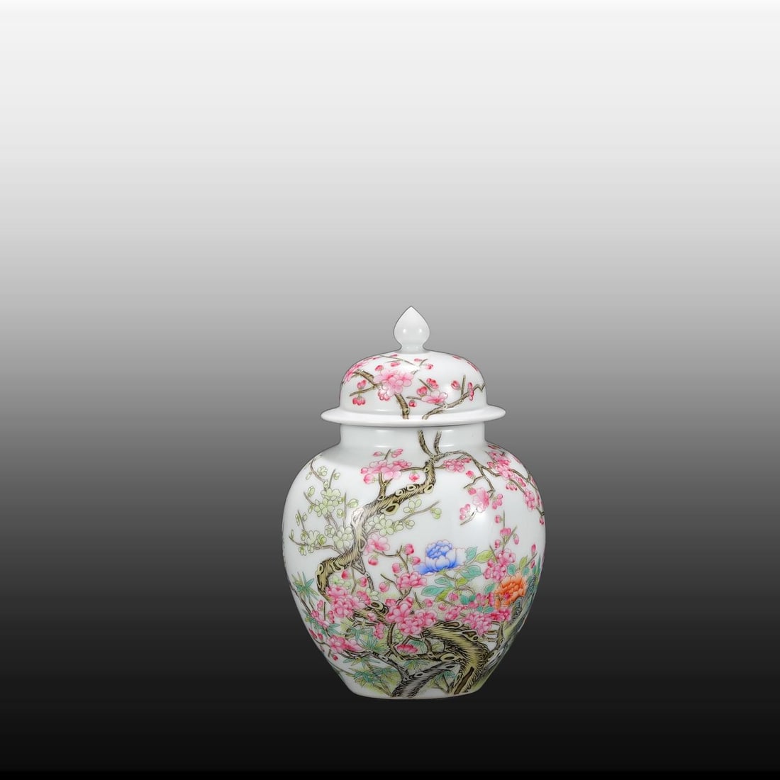 A Exquisite Enamel Flower Pattern Jar - 2