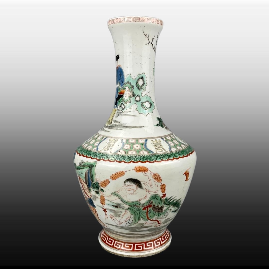 Wucai Figures Pattern Vase - 2