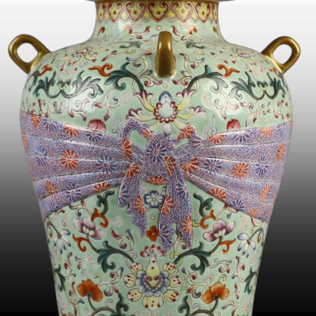 A Exquisite Green Glazed Lotus Pattern Vase - 4
