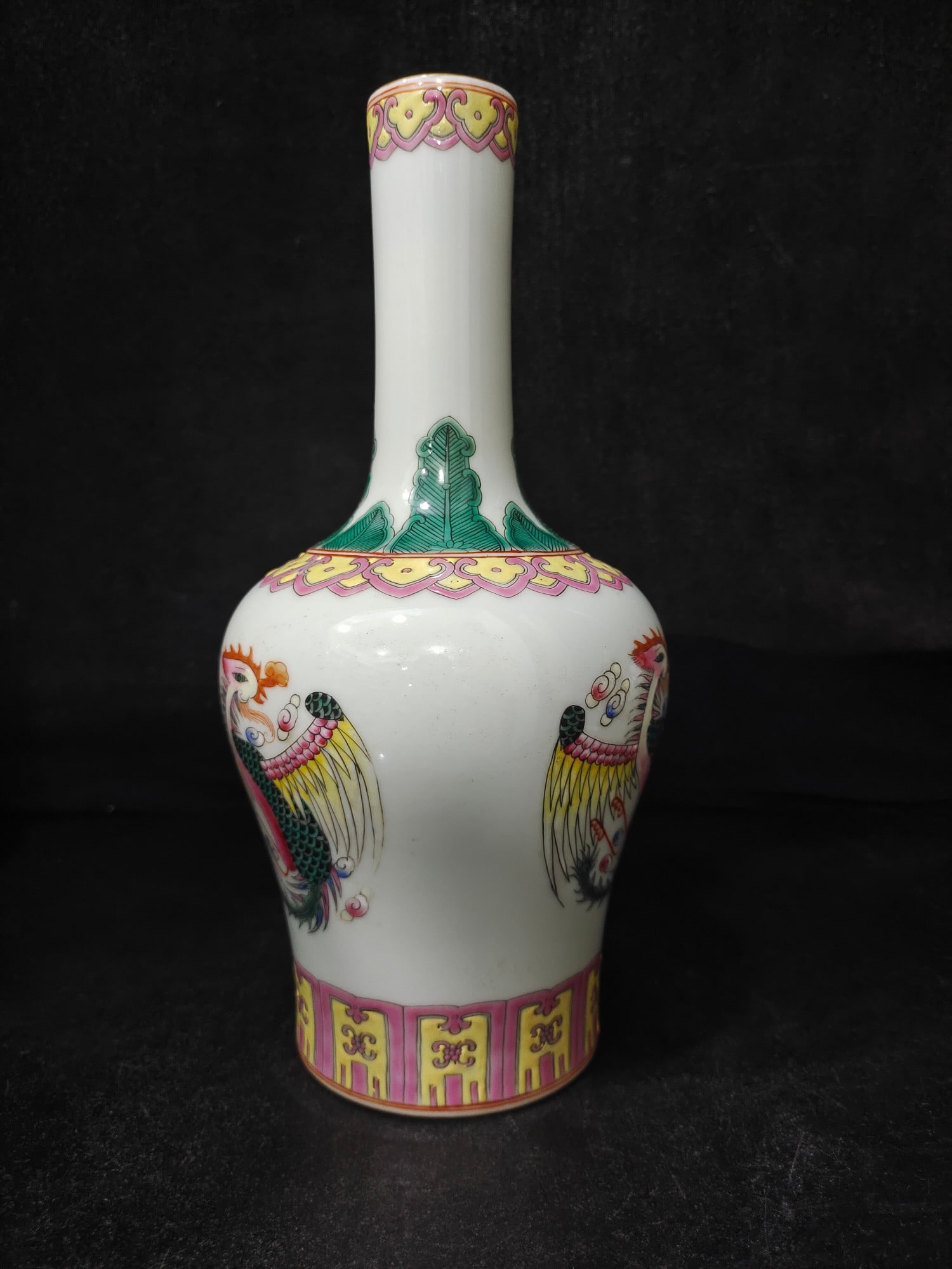 A Exquisite Enamel Phoenix Pattern Vase - 3