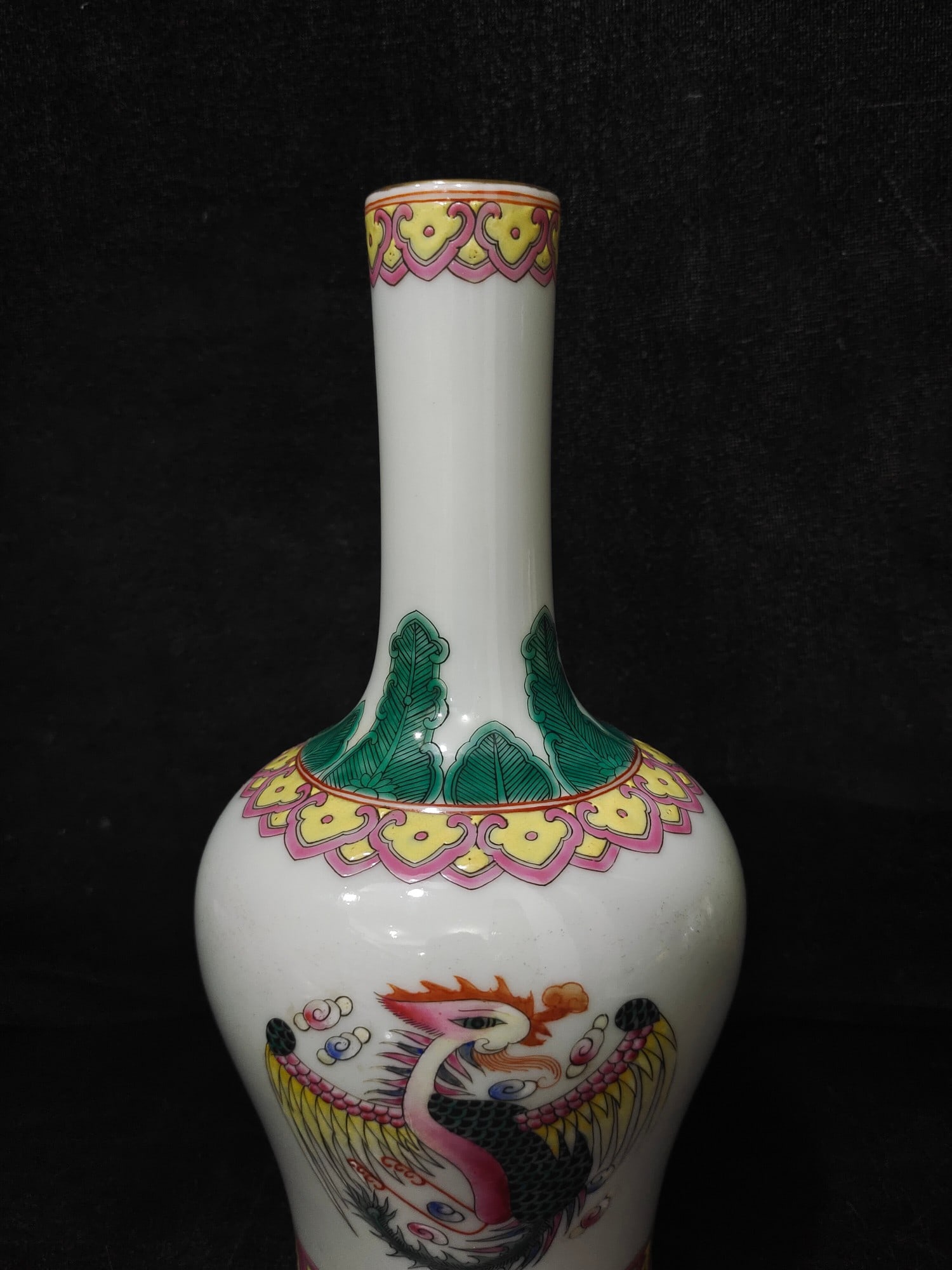 A Exquisite Enamel Phoenix Pattern Vase - 5