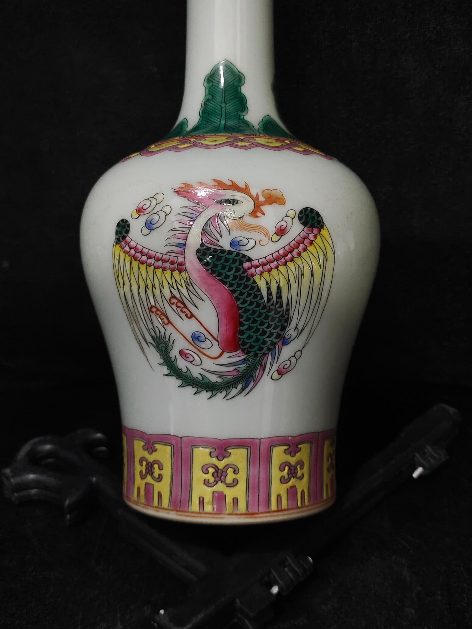 A Exquisite Enamel Phoenix Pattern Vase - 7