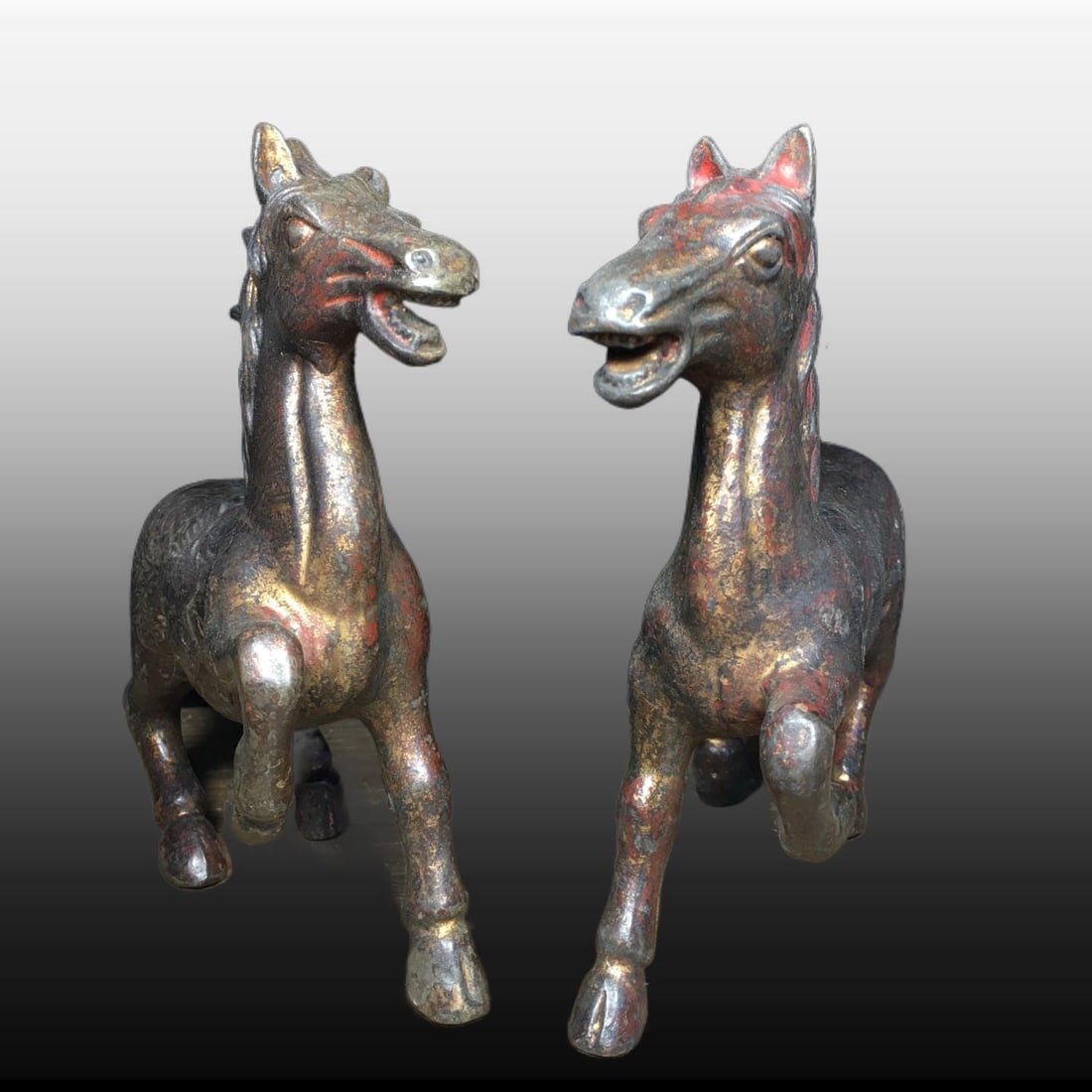 A pair of Exquisite Copper Horse Ornaments: A pair of Exquisite Copper Horse Ornaments,Ming Dynasty, China,Size:7.1inx1.6in,Weight:1320g 一对铜马摆件,中国明代