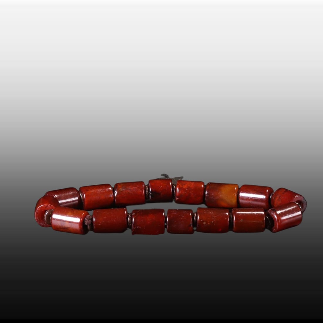 A Exquisite Gaogu Jade Necklace (1 of 5)