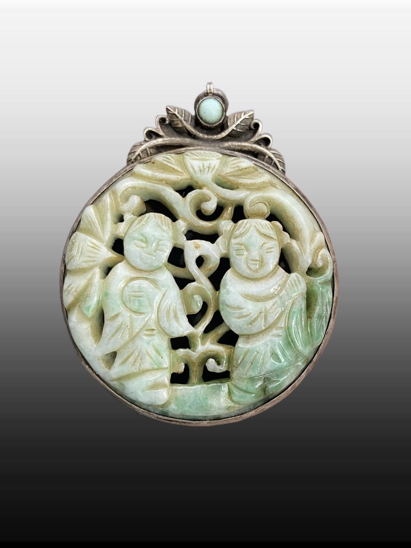 A Exquisite Jadeite Figures Pattern Pendant - 8