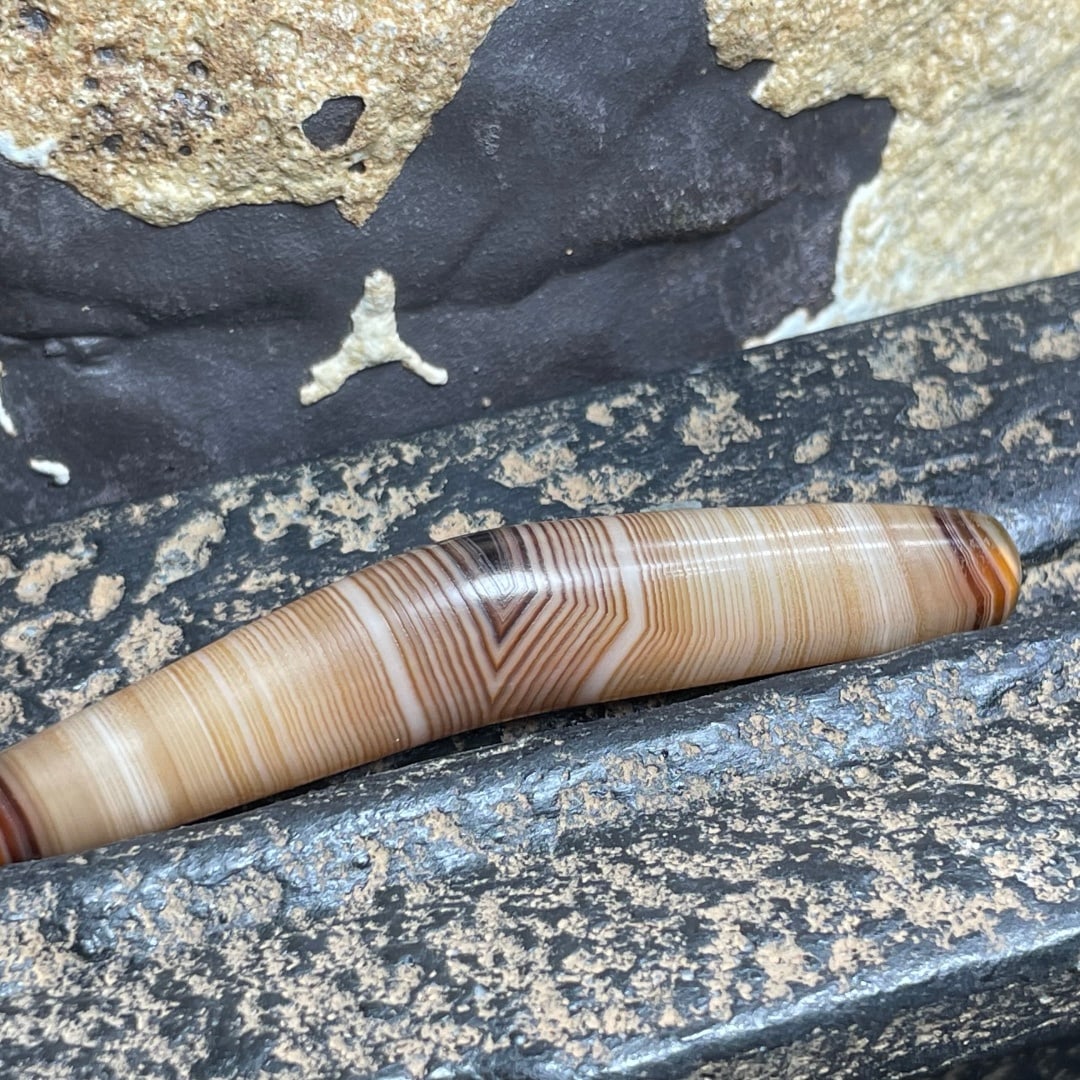A Exquisite Horn Shape Dzi bead - 2