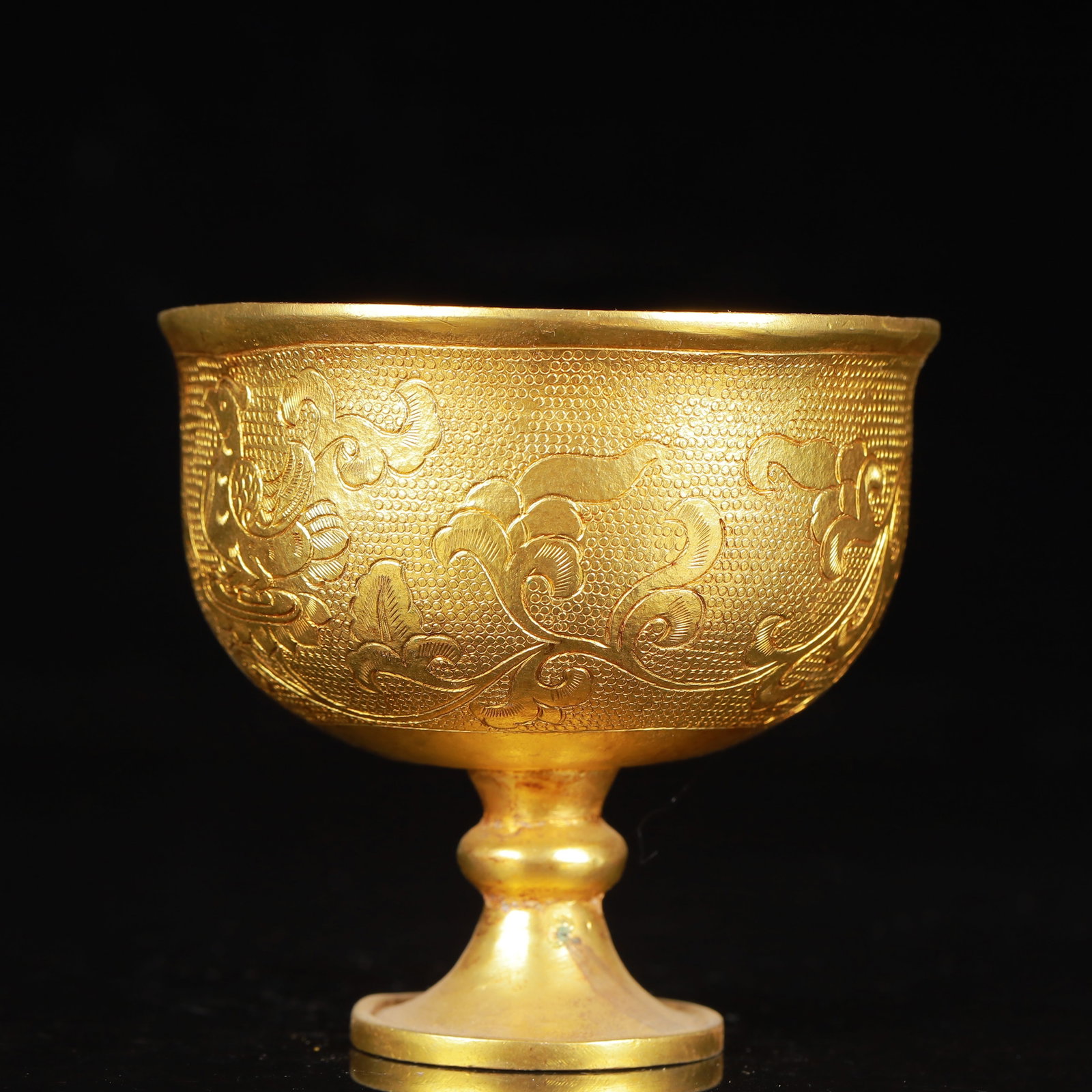 An Exquisite Gilt Bronze Phoenix Pattern Cup - 3