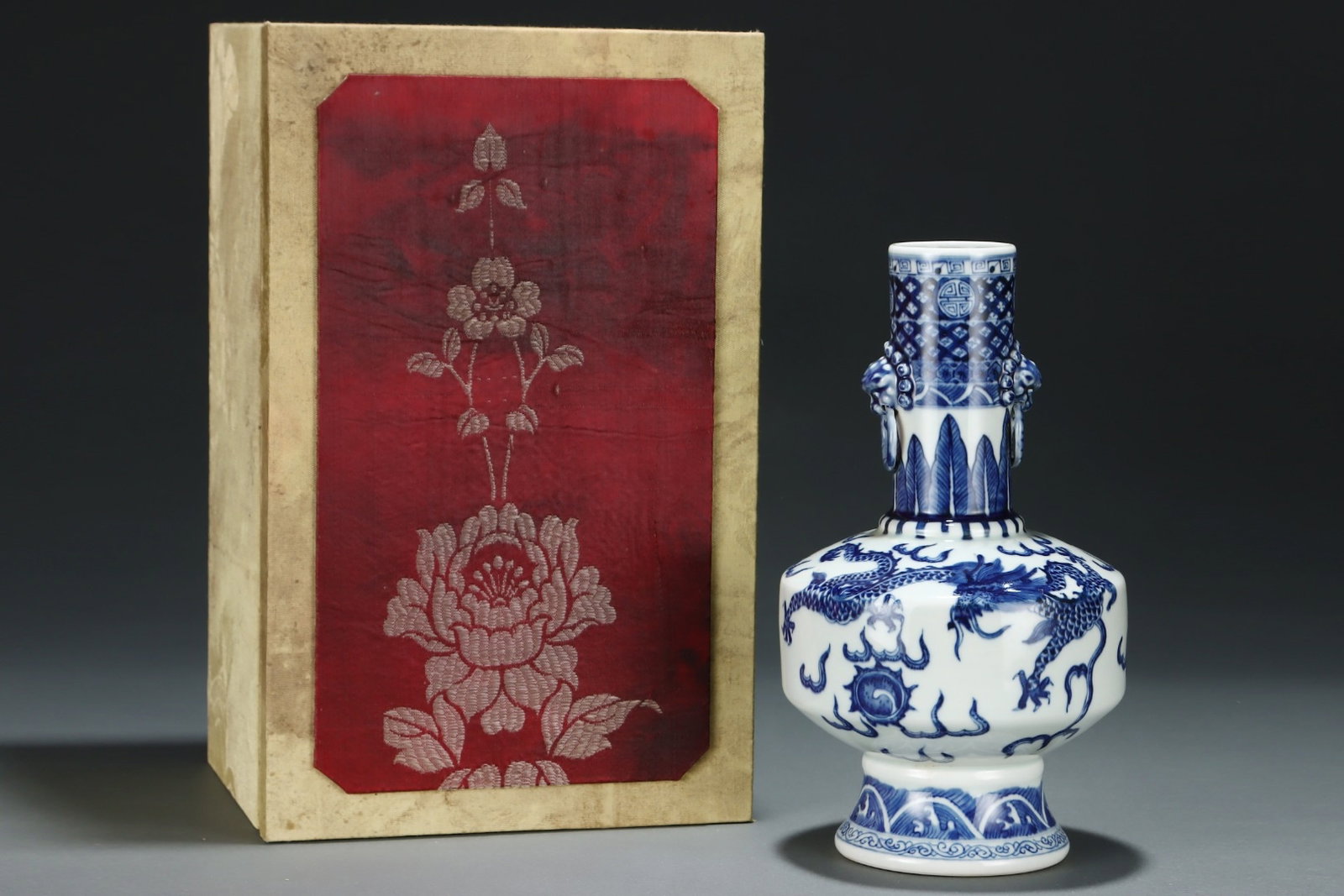 An Exquisite Blue and White Seawater Dragon Pattern Beast-Ears Vase: An Exquisite Blue and White Seawater Dragon Pattern Beast-Ears Vase,Qing Dynasty,China,Qianlong Six-character Mark,Size:10.1inx5.7in 青花海水龙纹兽耳