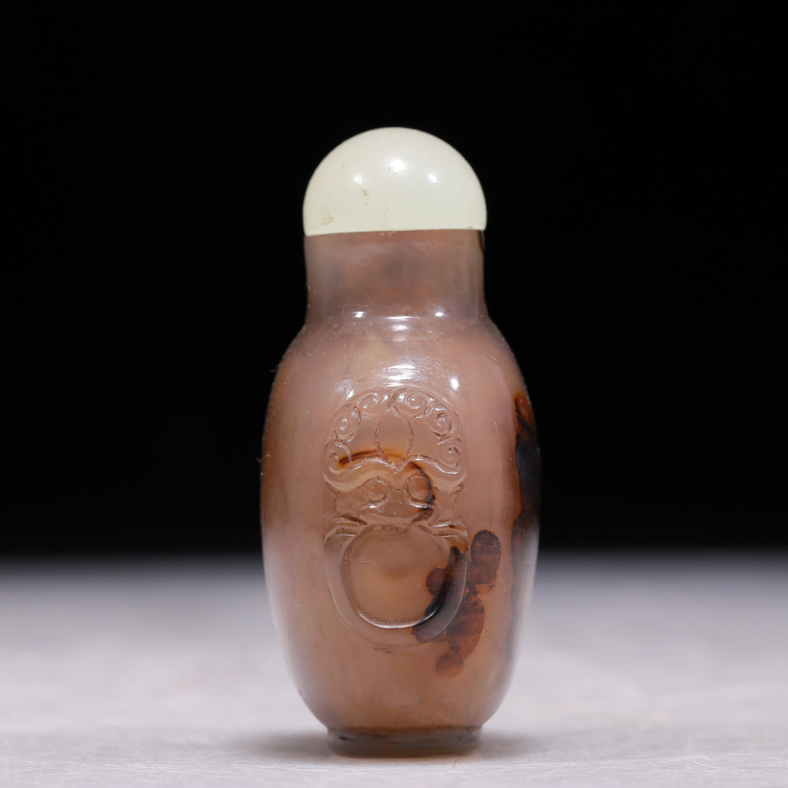 A Precious Agate Beast-Handled Snuff Bottle - 3