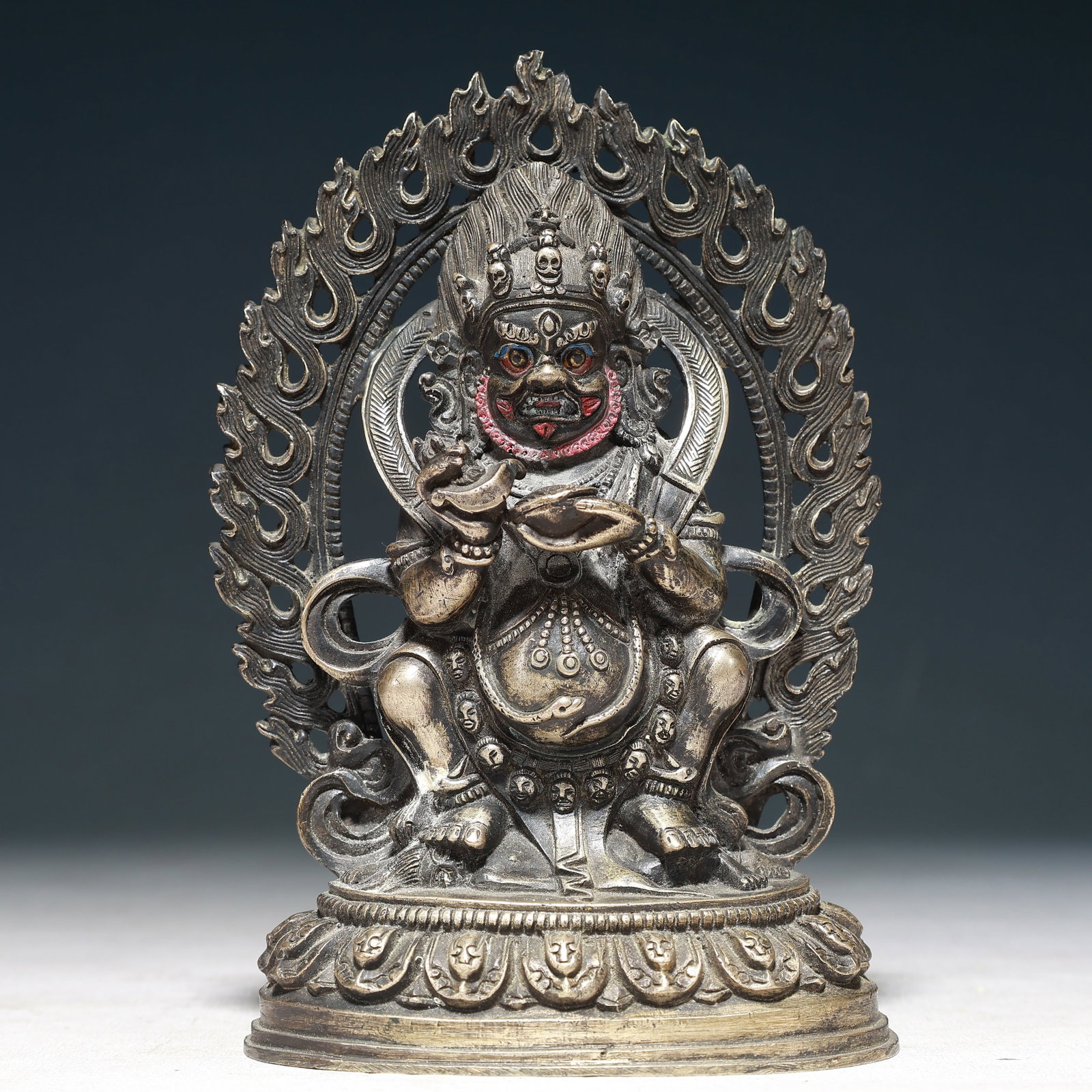 A Solemn Plated silver-Bronze Statue of Mammon: A Solemn Plated silver-Bronze Statue of Mammon,Qing Dynasty,China,Size:4.1inx2.6inx6.5in,Weight:750g 铜镀银财神像,中国清代