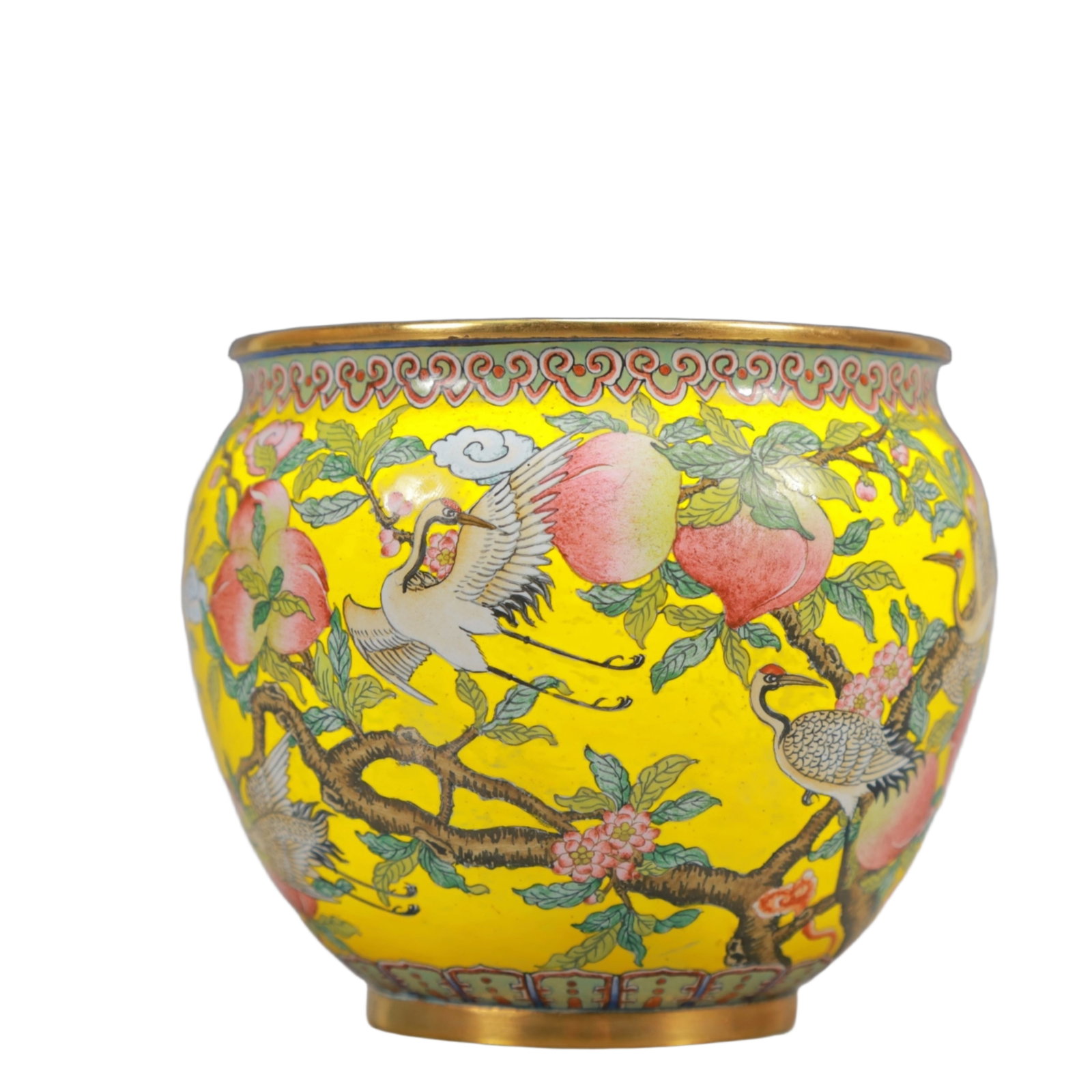 An Exquisite Painted Enamel Crane and Peach Pattern Vat: An Exquisite Painted Enamel Crane and Peach Pattern Vat,Qing Dynasty, China,Qianlong Four-character Mark,Size:3.7inx3.5in,Weight:300g 画珐琅鹤寿纹缸,中&