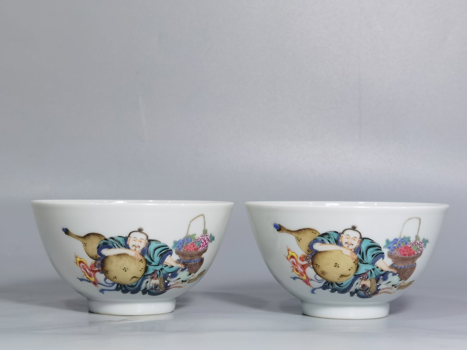 A Pair of Exquisite Famille-Rose Character and Story Pattern Bowls: A Pair of Exquisite Famille-Rose Character and Story Pattern Bowls,Qing Dynasty,China,Yongzheng Six-character Mark,Size:3.9inx2.1in 一对粉彩人物故事 
