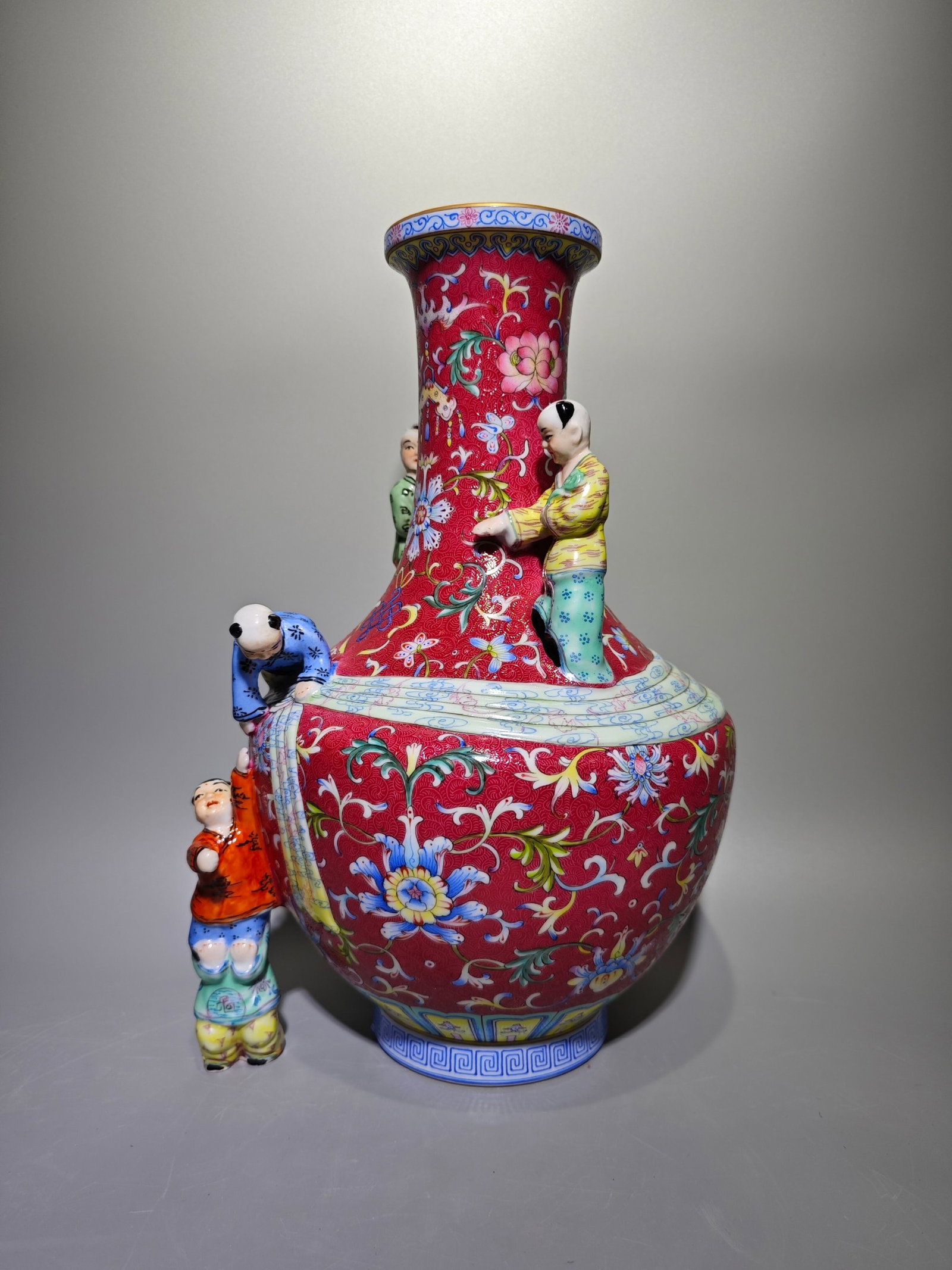 A Rare Enamel Ruby Red-Glazed Lotus Pattern Vase - 2