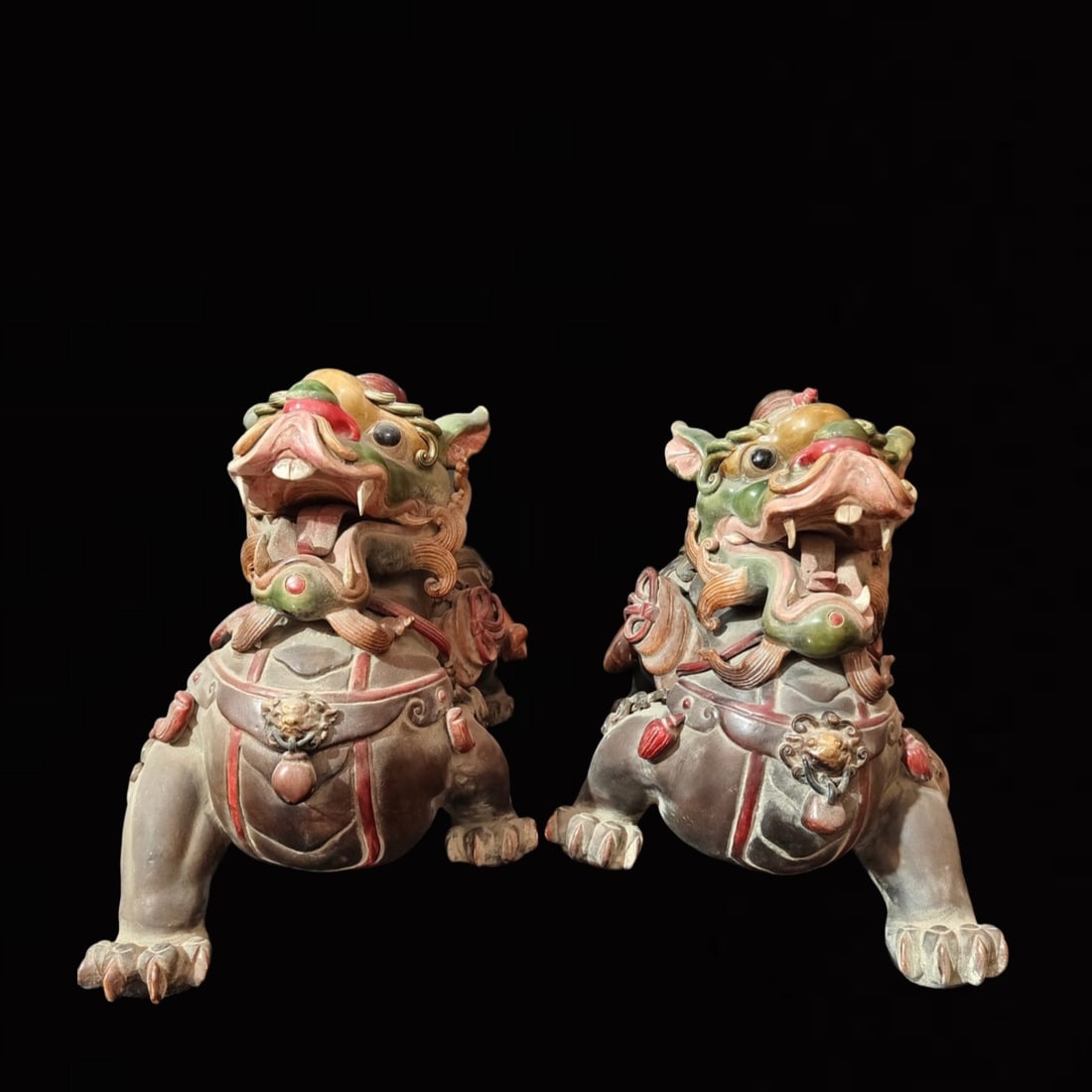 A Pair of Rare Shiwan yao Wealth-Attracting Creature Ornaments: A Pair of Rare Shiwan yao Wealth-Attracting Creature Ornaments,the Republic of China,With Mark,Size:15inx9.8inx12.2in 一对石湾窑貔貅摆件,中&