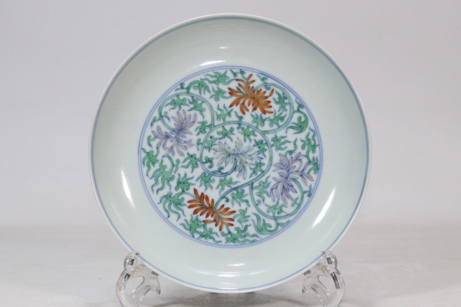 An Exquisite Doucai Lotus Pattern Plate: An Exquisite Doucai Lotus Pattern Plate,Qing Dynasty,China,Yongzheng Six-character Mark,Size:1.4inx7.7in 斗彩缠枝莲纹盘子,中国清ߣ