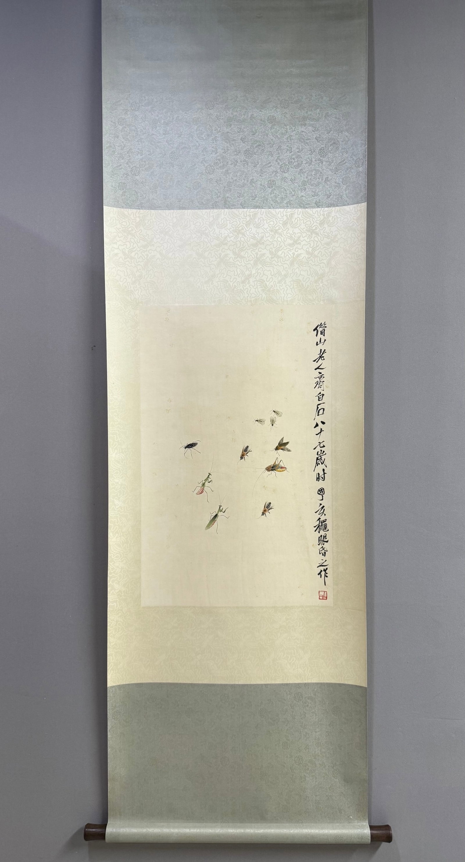 A Chinese Vertical Scroll Ink Painting of Insect on Paper,Qi Baishi: A Chinese Vertical Scroll Ink Painting of Insect on Paper,Qi Baishi,Size:27.6inx17.7in 一幅中国水墨昆虫图立轴,齐白石