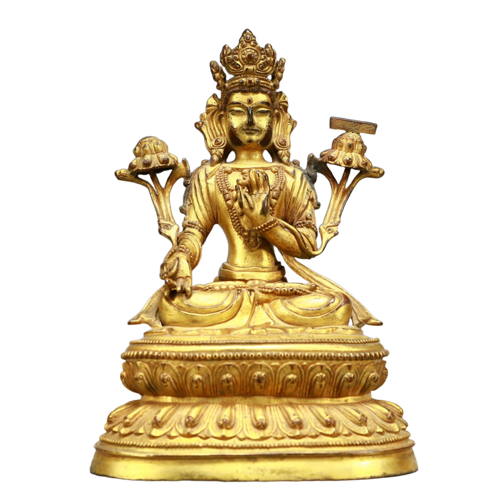 A Solemn Gilt Bronze Statue of Avalokitesvara: A Solemn Gilt Bronze Statue of Avalokitesvara,Ming Dynasty, China,Yongle Mark,Size:5.9inx4.3inx8.1in,Weight:1650g 铜鎏金观音像,中国明代,