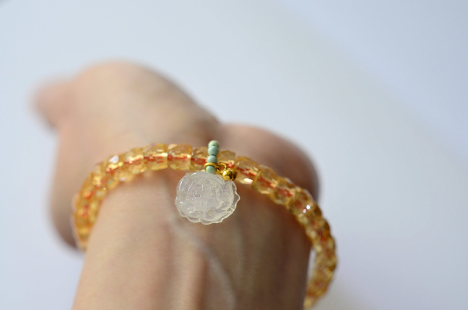 An Exquisite Crystal Bracelets - 7