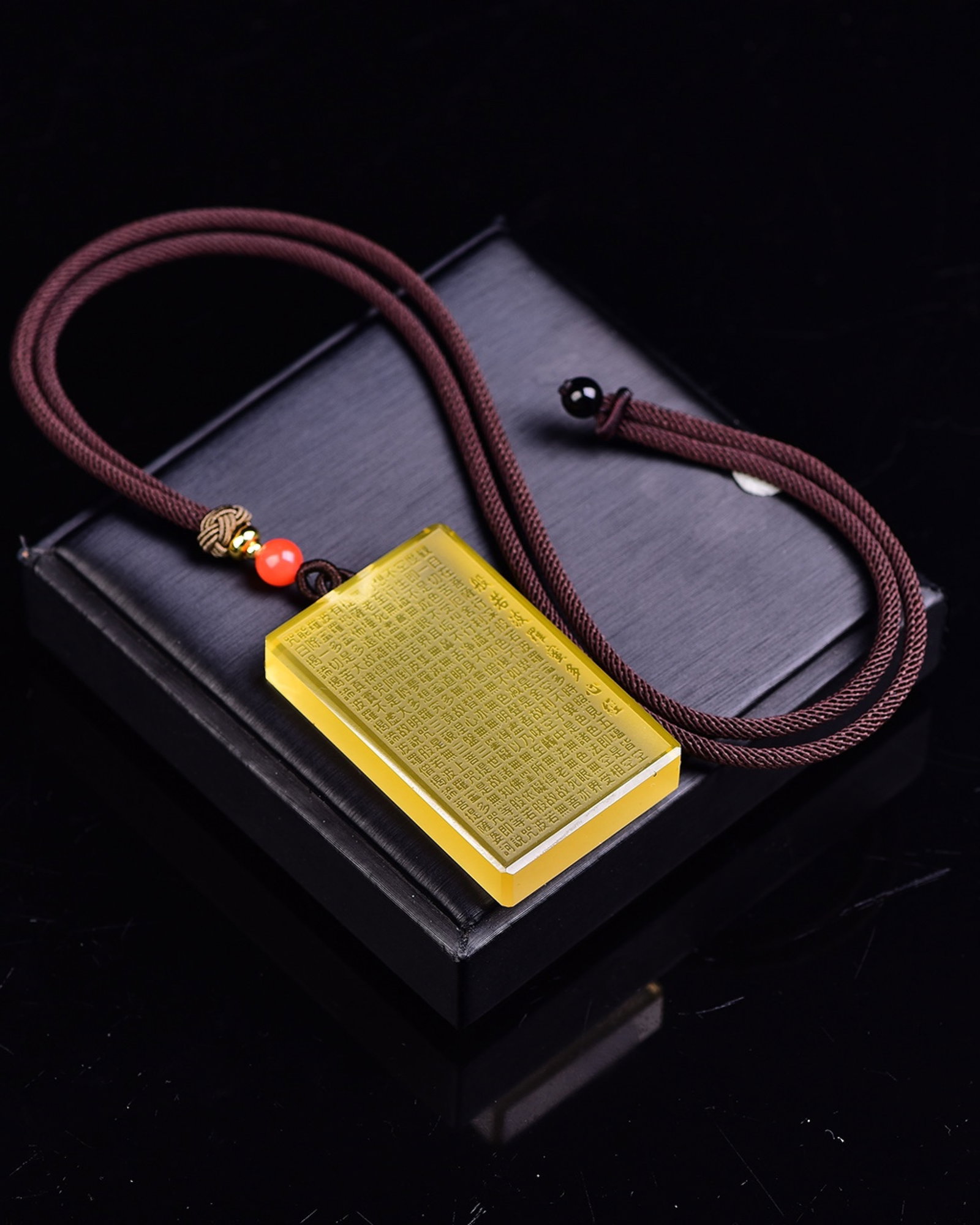 An Exquisite Crystal Scriptures Pendant - 5