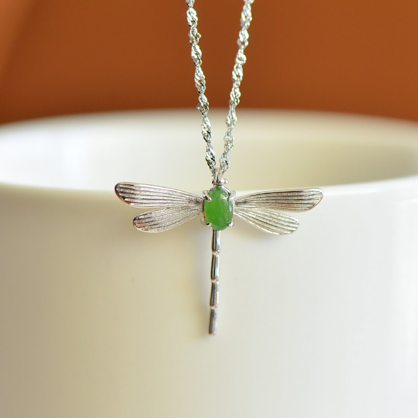 An Exquisite Sterling Silver Inlaid Jasper Pendant (1 of 2)