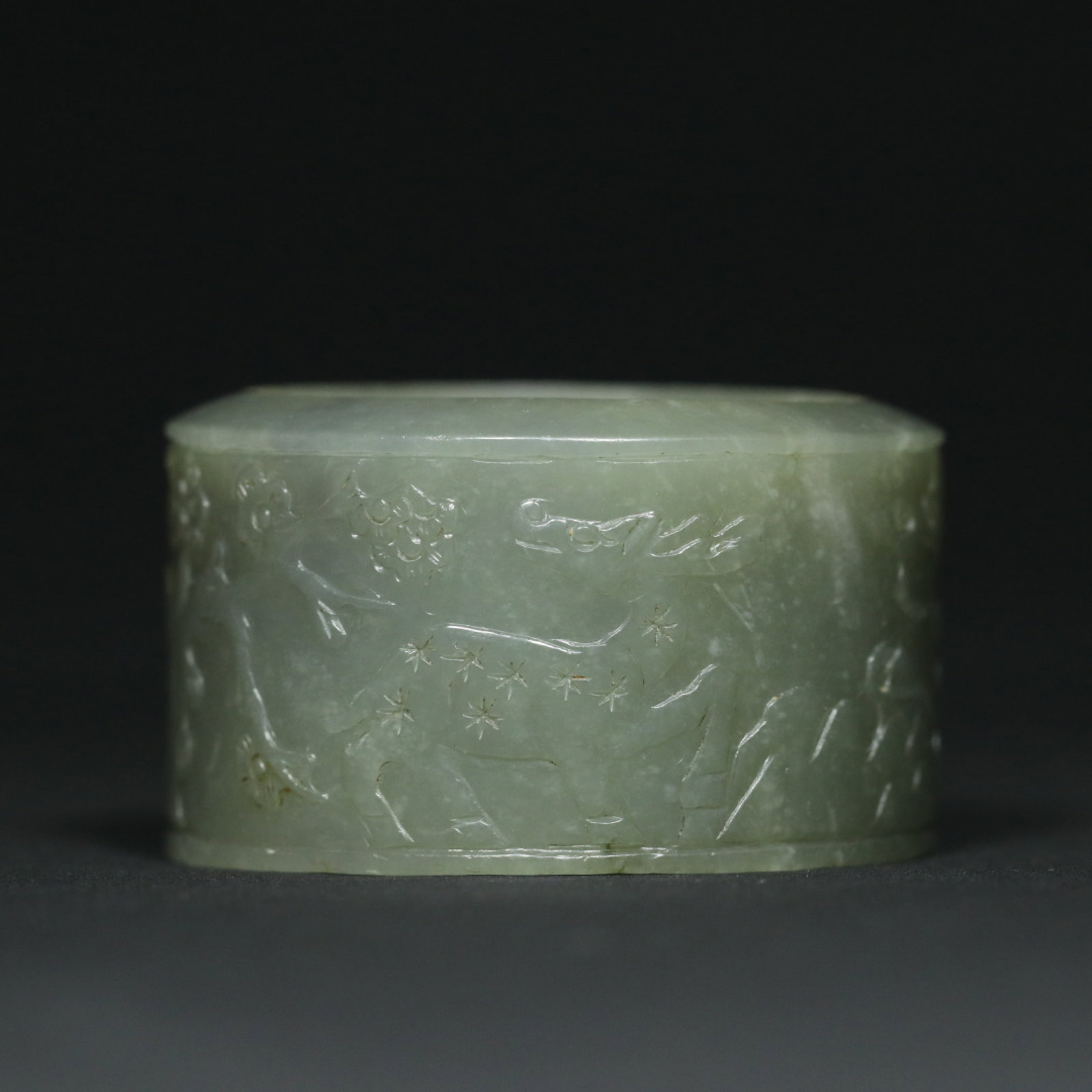 An Exquisite White Jade Pine and Deer Pattern Ornament: An Exquisite White Jade Pine and Deer Pattern Ornament,Qing Dynasty,China,Size:1.3inx2.2inx1.8in,Weight:86.5g 白玉松鹿纹摆件,中国清代