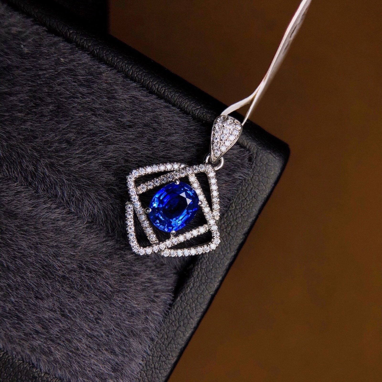 1.15Ctw Sterling Silver Inlaid Natural Sapphire Necklace (1 of 7)