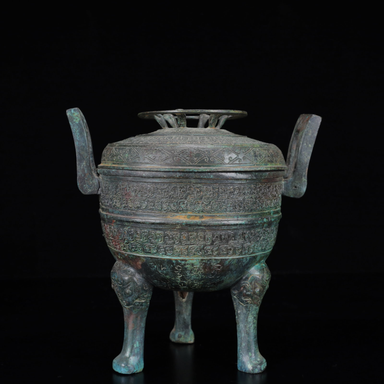 An Archaic Bronze Inscription Double-Ears and Tripod Censer: An Archaic Bronze Inscription Double-Ears and Tripod Censer,the Warring States Period in China,Size:7.1inx7.5in,Weight:1600g 青铜铭文双耳三足香