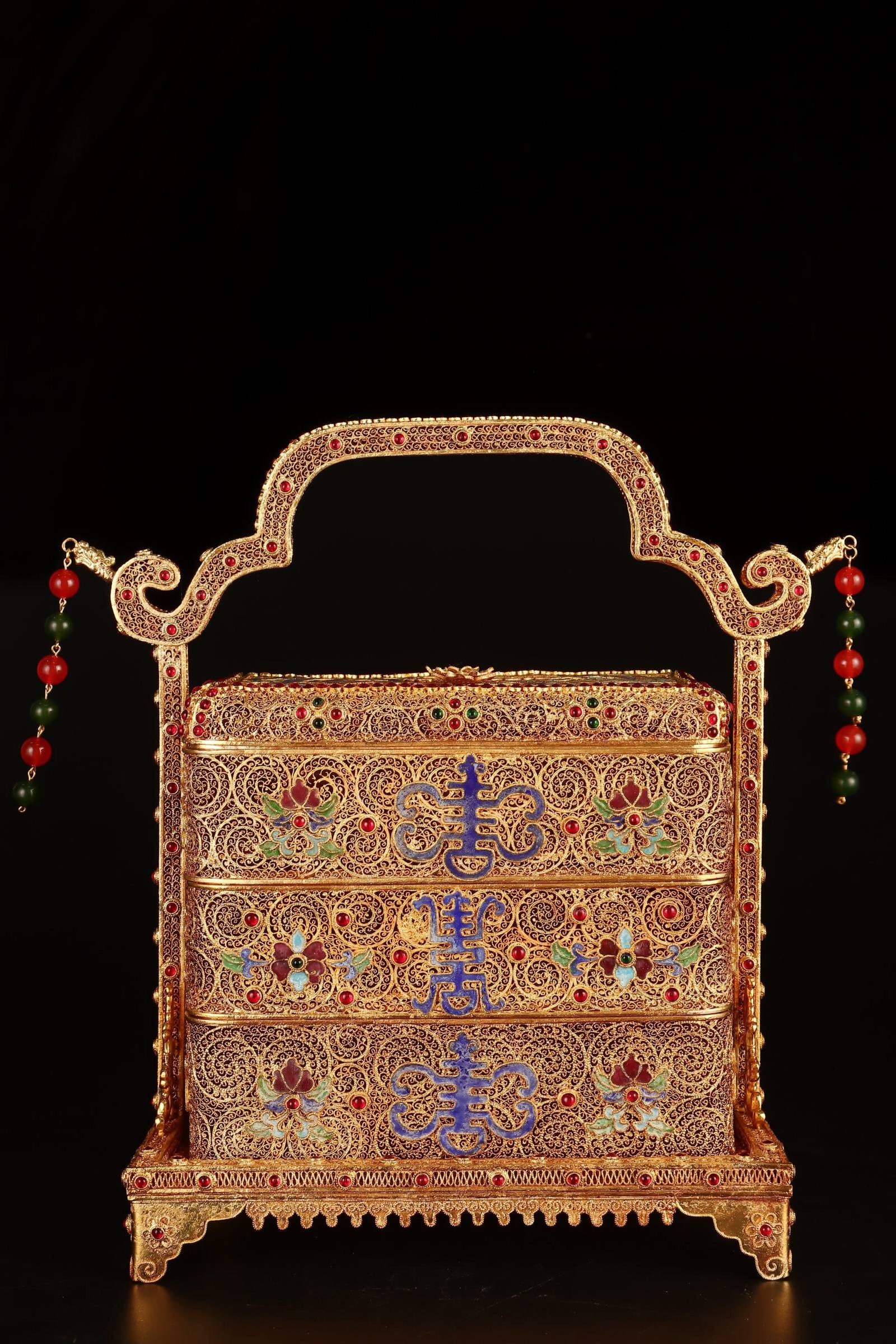 A Rare Filigree and Gilding Shou-Character Dragon and Phoenix Pattern Tiered box,Inlaid Gems: A Rare Filigree and Gilding Shou-Character Dragon and Phoenix Pattern Tiered box,Inlaid Gems,Qing Dynasty,China,Qianlong Four-character Mark,Size:13inx12.6inx6.5in,Weight:3017g 花丝鎏