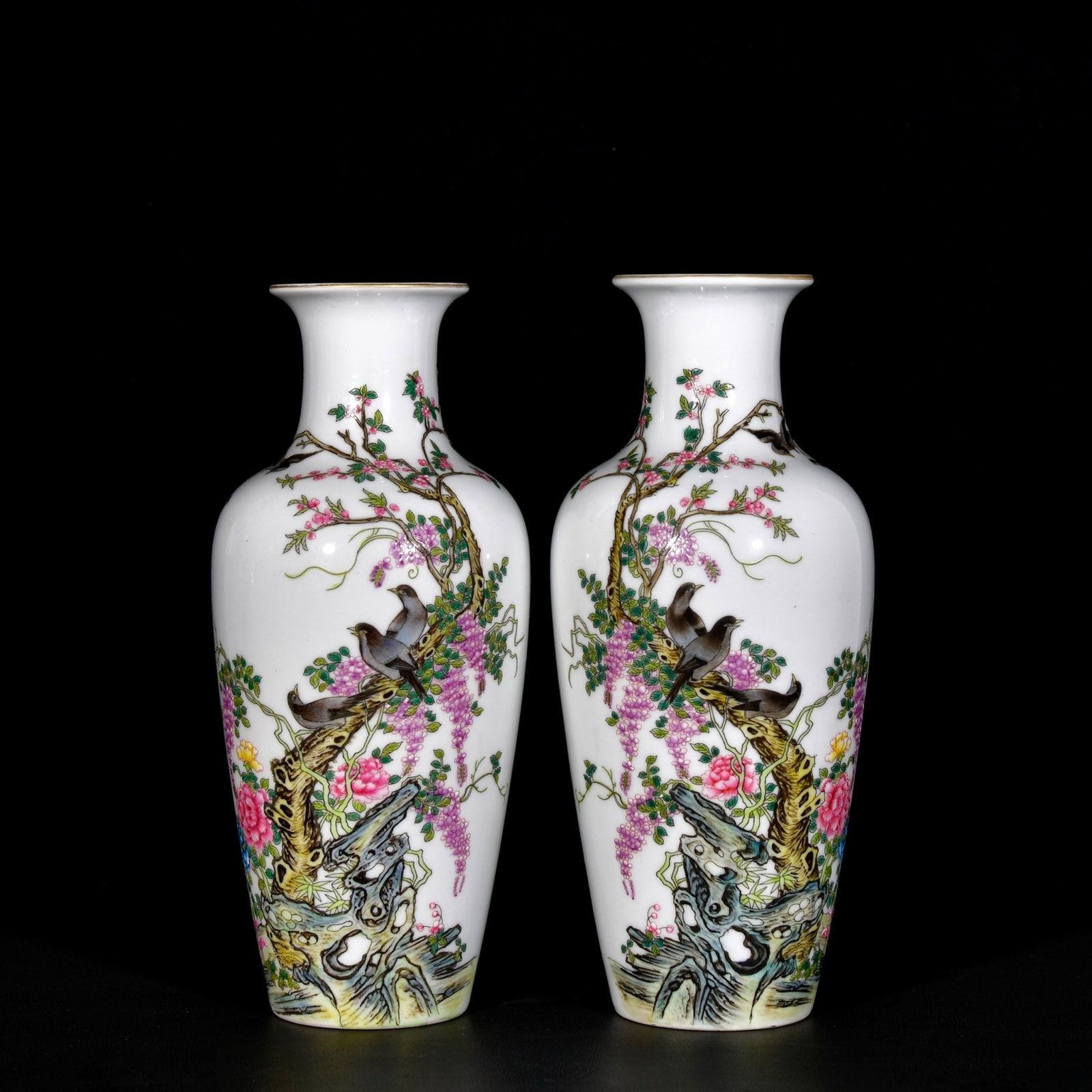 A Pair of Exquisite Enamel Painted Gold Flower and Bird Pattern Vases,With Poem: A Pair of Exquisite Enamel Painted Gold Flower and Bird Pattern Vases,With Poem,Qing Dynasty,China,Yongzheng Four-character Mark,Size:4.3inx9.4in 一对珐琅彩描ດ