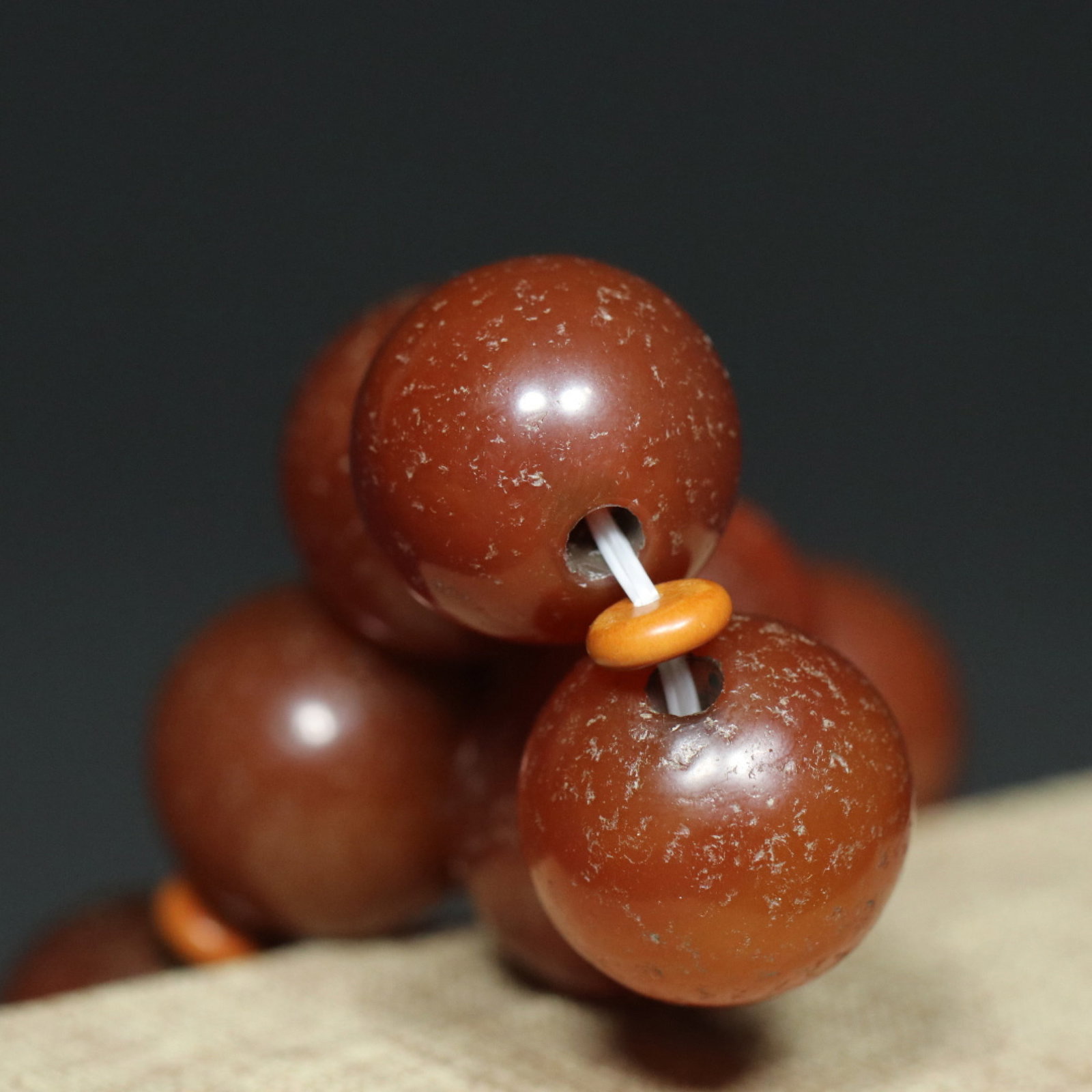 An Exquisite Agate Bracelets - 9