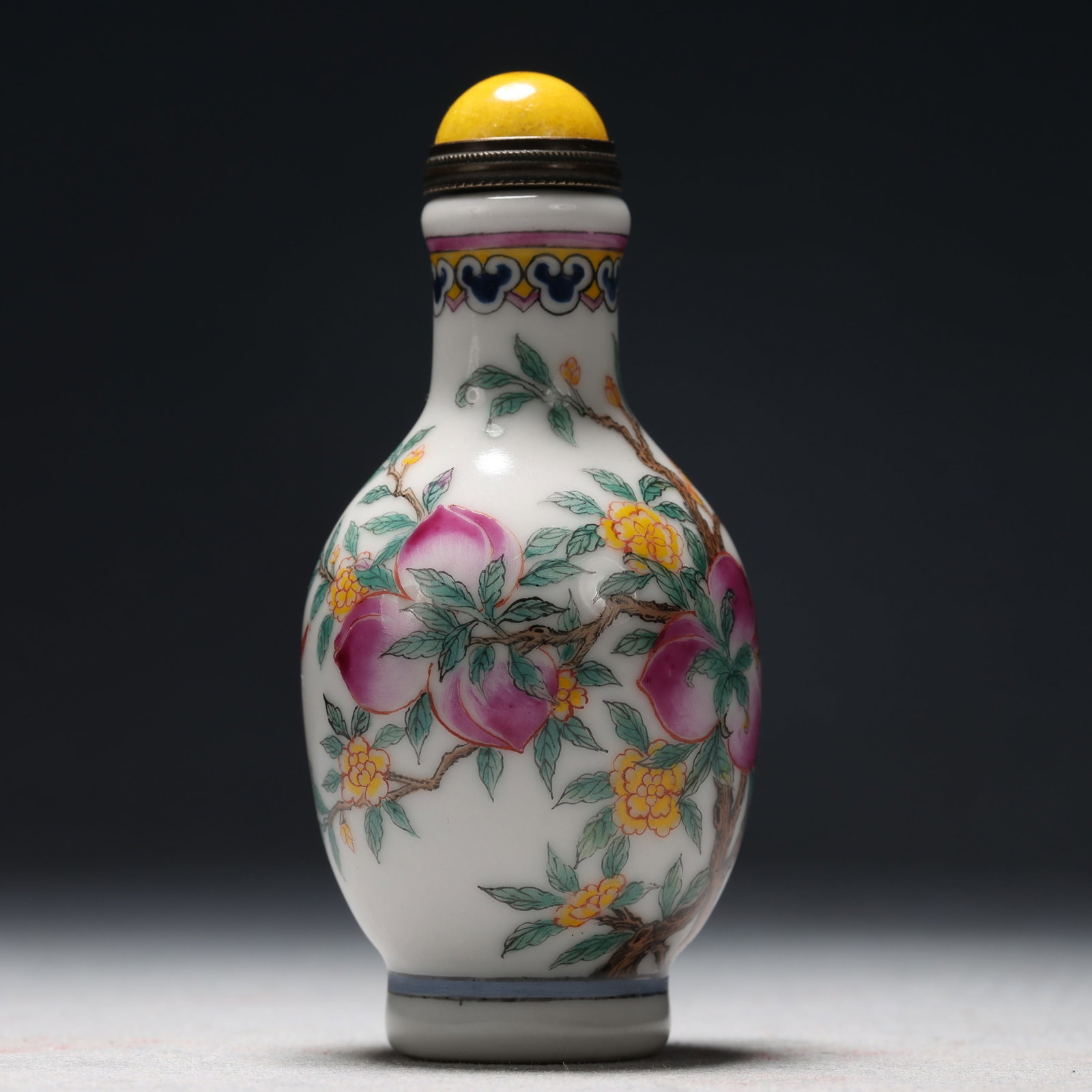 A Fine Famille-Rose Bats and Peach Pattern Porcelain Snuff Bottle (1 of 6)