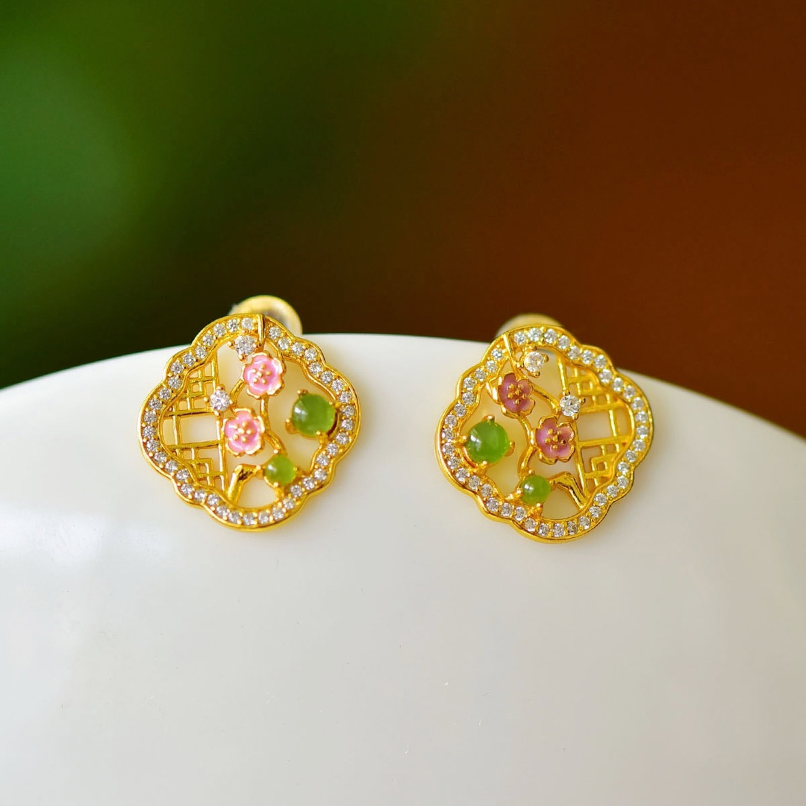 A Pair of Exquisite Sterling Silver-Gold Plated Inlaid Jasper Earrings,Inlaid Diamond: A Pair of Exquisite Sterling Silver-Gold Plated Inlaid Jasper Earrings,Inlaid Diamond,Size:3mmx3mm 一对纯银镀金镶碧玉耳钉,嵌&