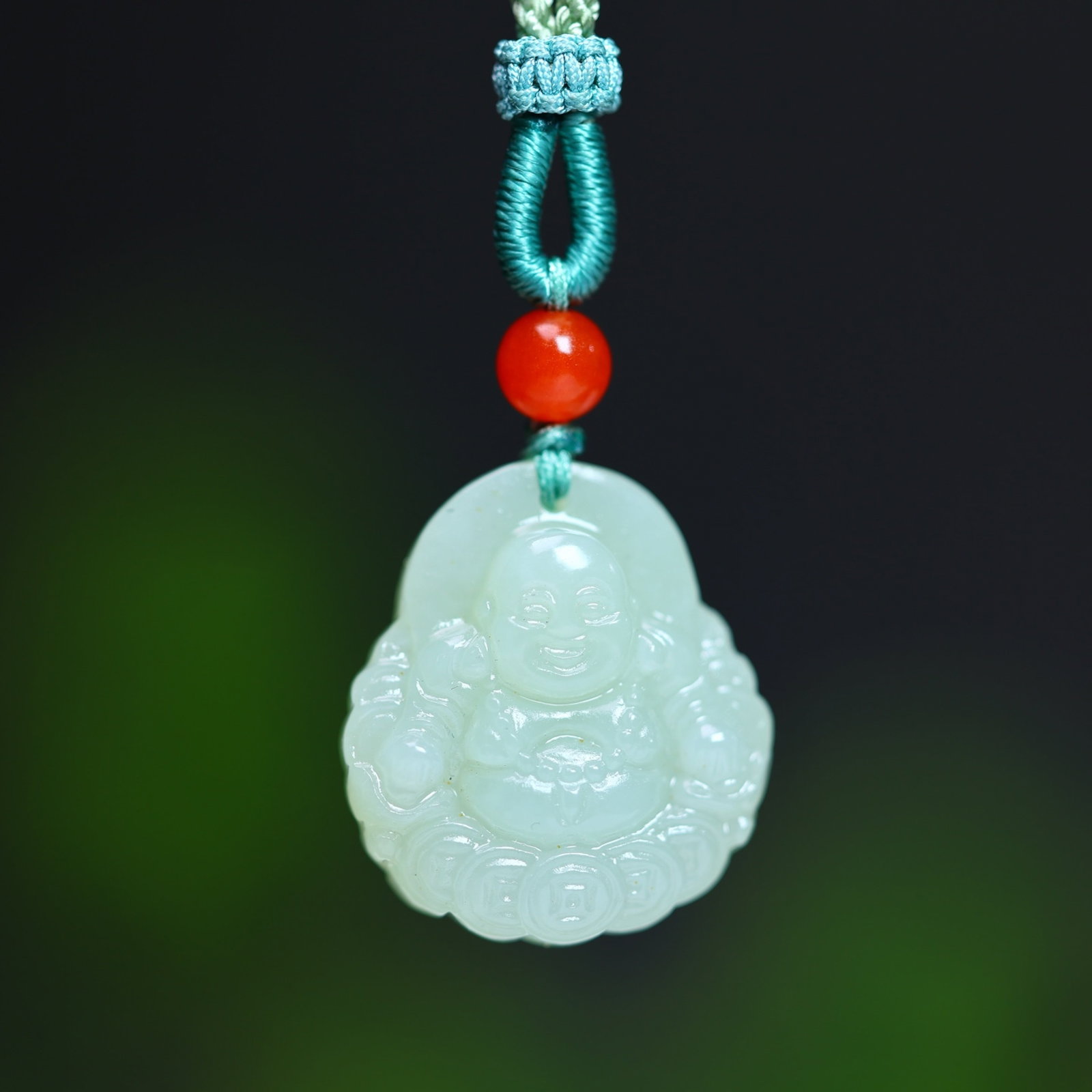 An Exquisite White Jade Maitreya Buddha Pendant: An Exquisite White Jade Maitreya Buddha Pendant,Size:21mmx23mm (寓意)吉祥 平平安安 白玉弥勒佛像吊坠